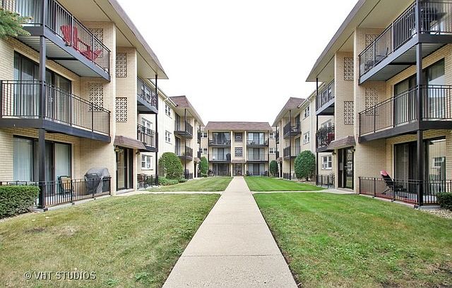 1st image of 6547 N Harlem Ave APT 1E