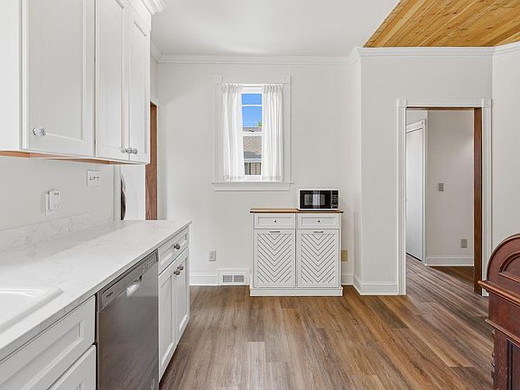 3rd image of 625 St Paul STREET
