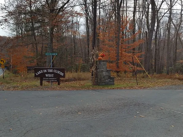 38G Skyline Ct, Canadensis, PA 18325