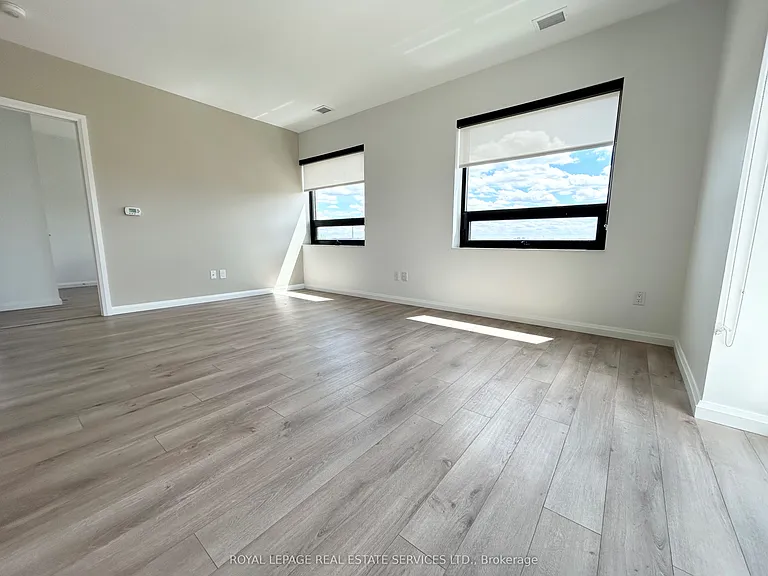 144 Watson Rd N #301 — Photo 9
