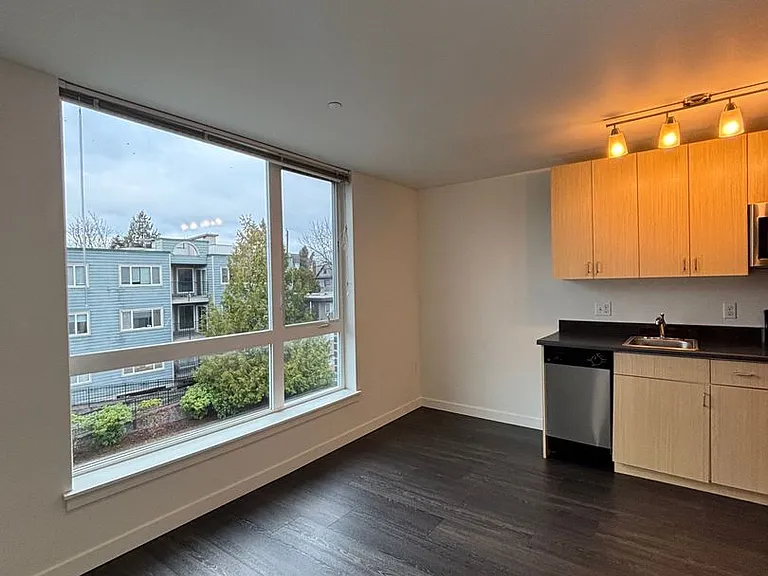 Brooklyn Apartments — Photo 11