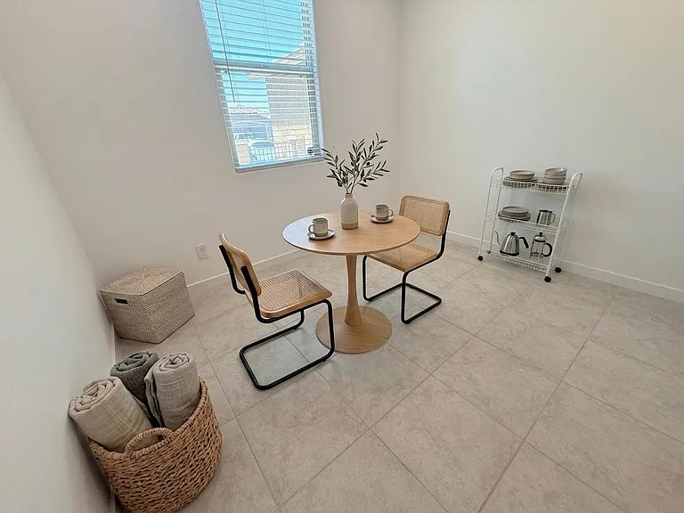 3807 S 65th Ave — Photo 13