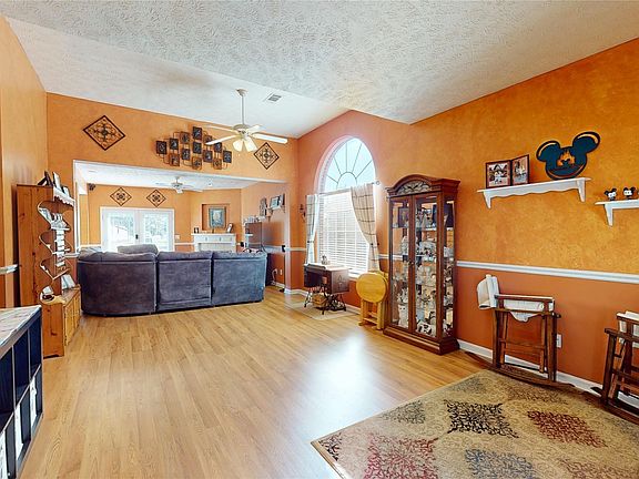 2nd image of 9673 Greythorne Way