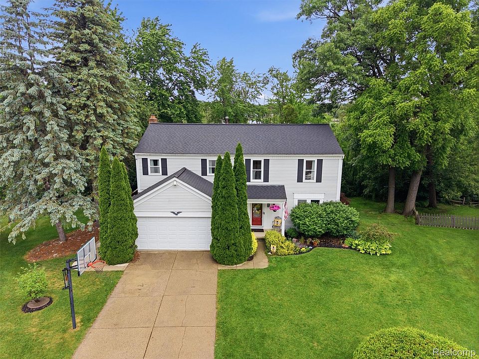 1st image of 2600 Millcrest Ct