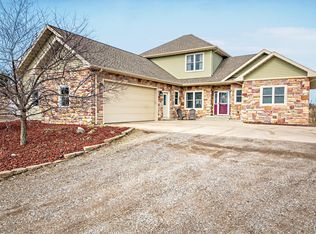 1715 Siemon Rd, Baroda, MI 49101