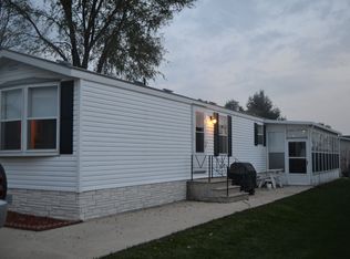 1206 Spring Cir, Belvidere, IL 61008