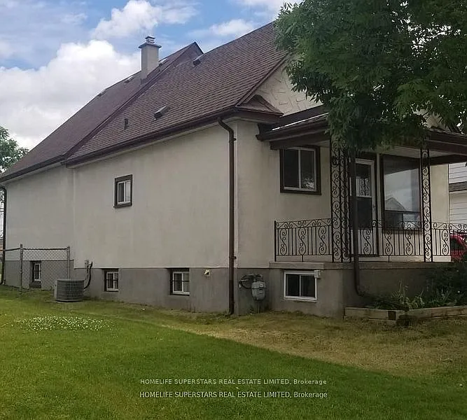 Building Photo - 5740 E Desson Ave