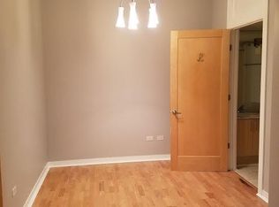 949 W Madison St APT 303, Chicago, IL 60607