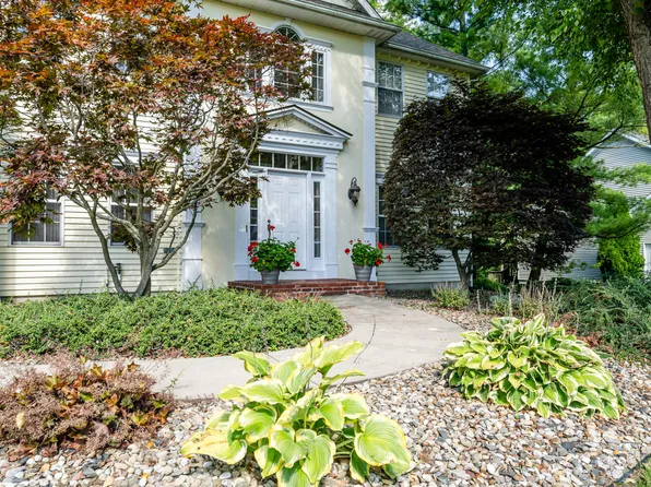 3660 Park Pl, Saint Joseph, MI 49085