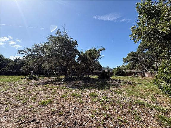 4th image of 3106 Traylor Blvd