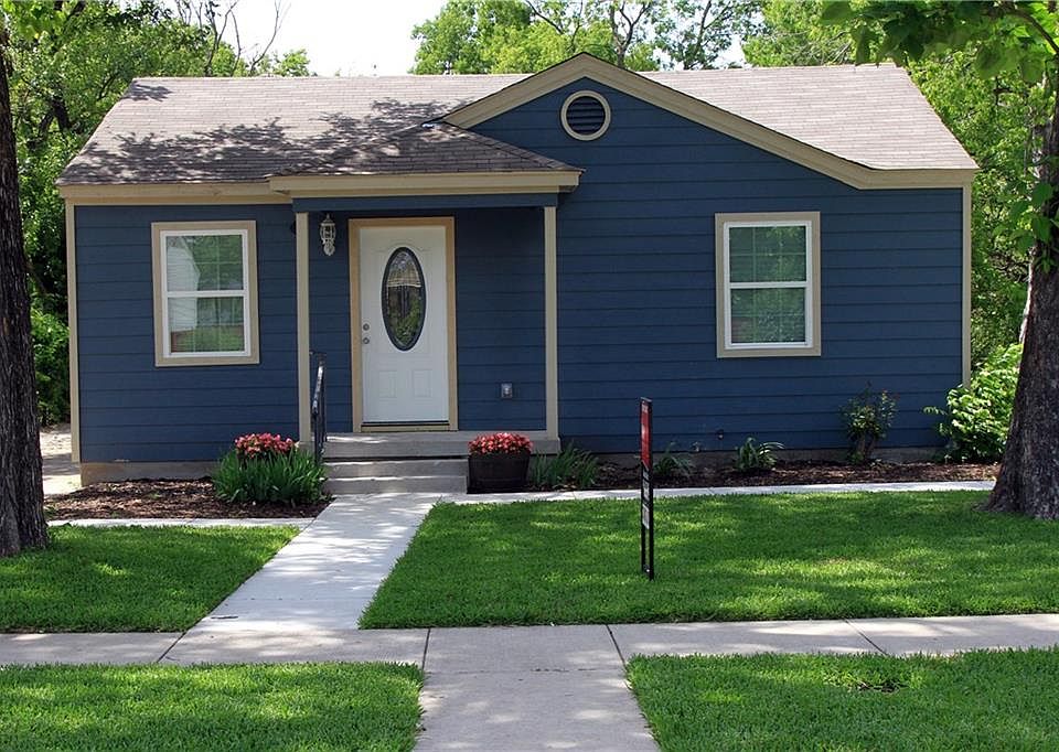 1st image of 2755 Moffatt Ave