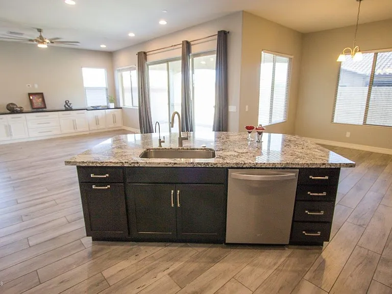 9775 W Rowel Rd — Photo 10