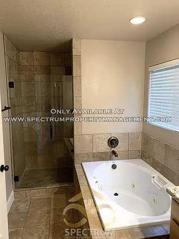 4074 W Cypress — Photo 18
