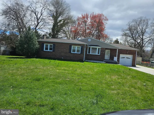 2126 Prospect Ave, Croydon, PA 19021