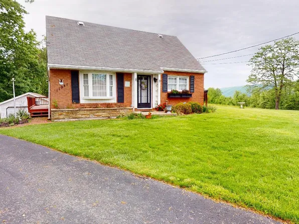 11041 Ramblewood Dr NW, Lavale, MD 21502