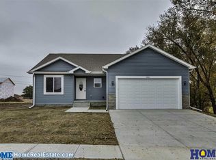 2720 Model North St #5, Lincoln, NE 68521