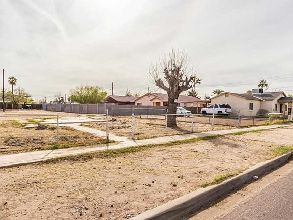 2nd image of 6711 N 60th Ave