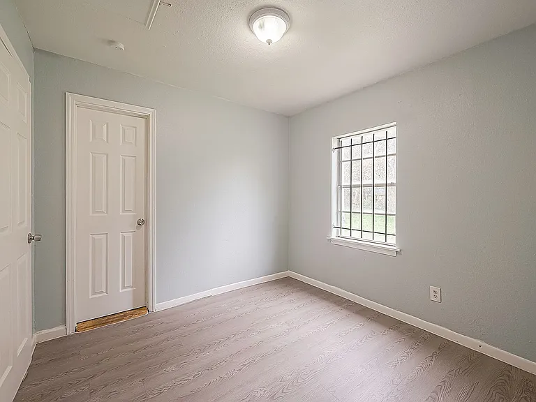 9302 Fairland Dr — Photo 9