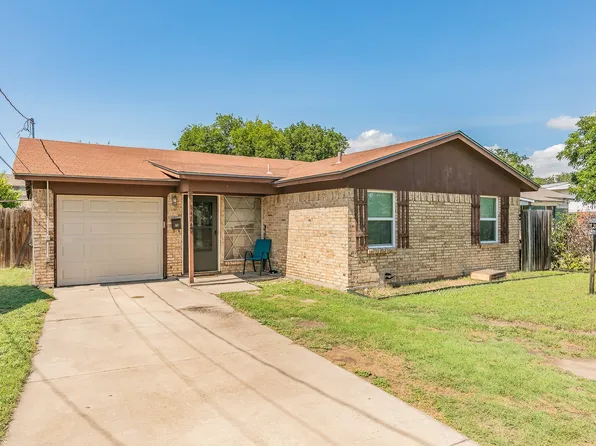 8424 Melrose St W, White Settlement, TX 76108