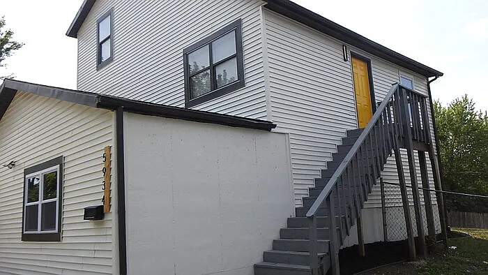 4 bed, 2.0 bath, 1300 sqft, $1,600 — Photo 3