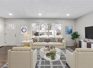 13 Virginia Dr, Liberty, MO 64068