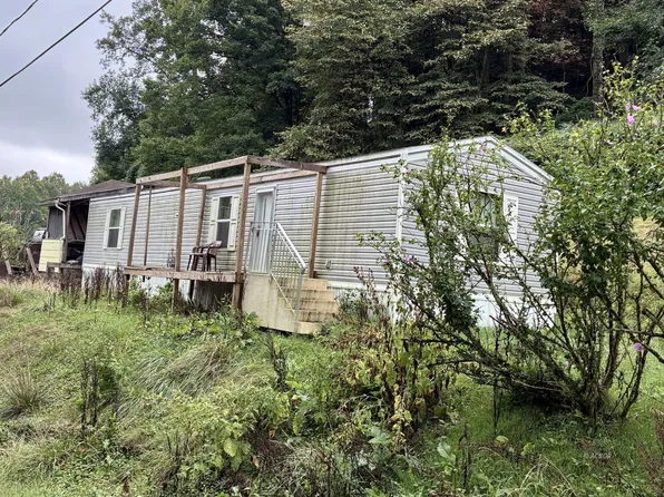 652 Osborne St, Pomeroy, OH 45769