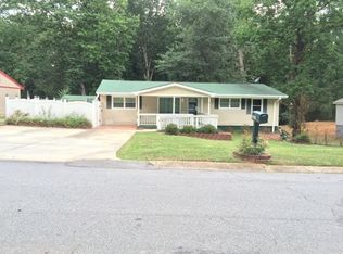 761 Brian Ln, Forest Park, GA