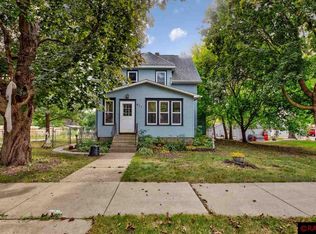 611 6th St, Nicollet, MN 56074