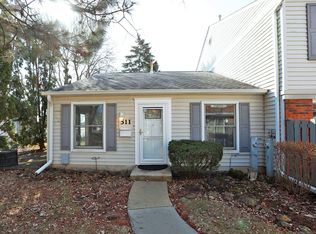 511 Eagle Ct #0, Schaumburg, IL 60194