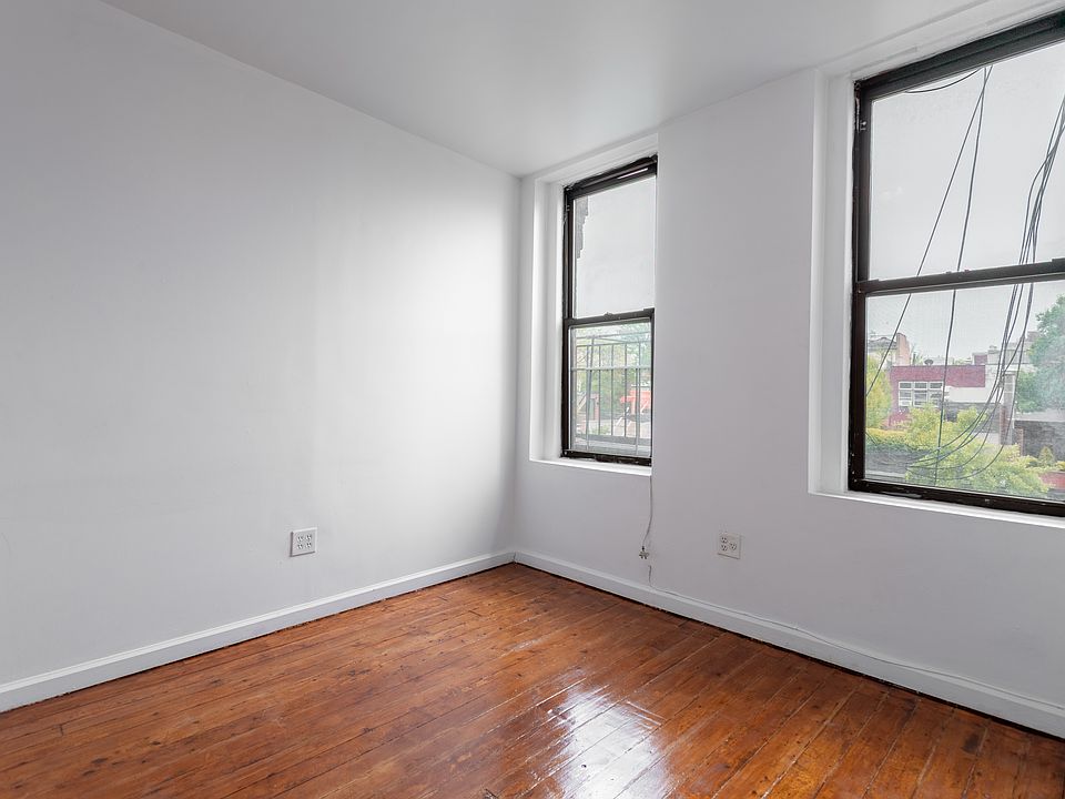 1st image of 255 W 12th St #5A