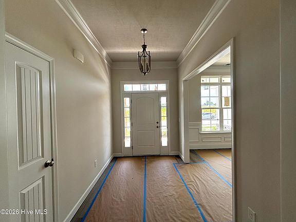 4th image of 660 Lampart Drive