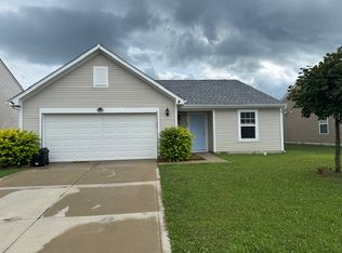 659 Findlay Ln, Greenwood, IN 46143