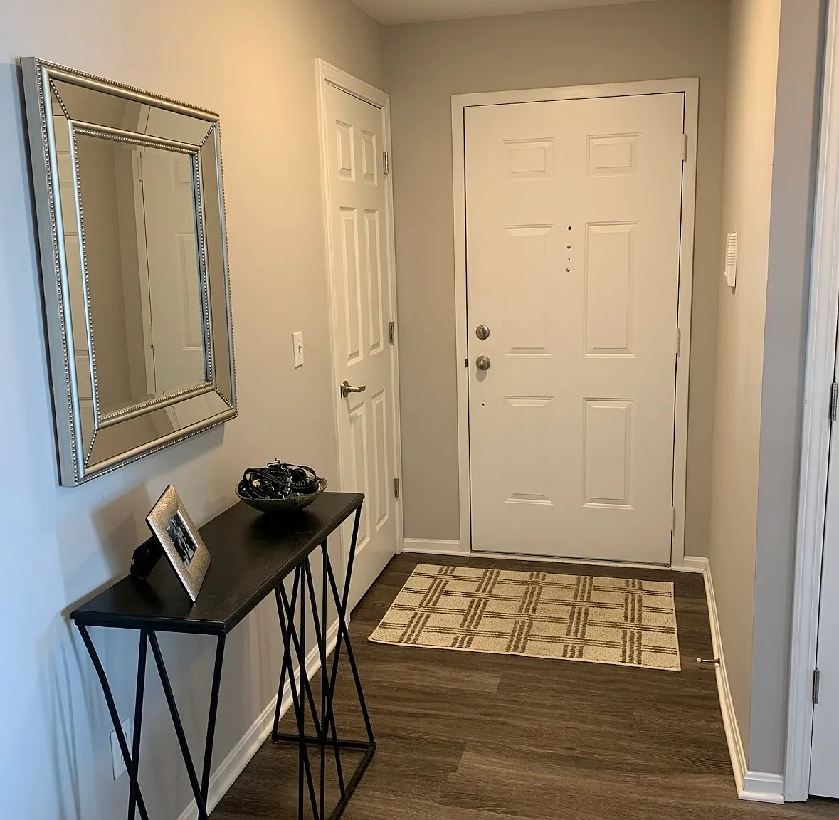 2 bed, 1078 sqft, $1,950 — Photo 3