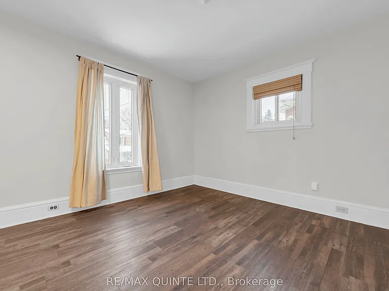 185 Foster Ave — Photo 10