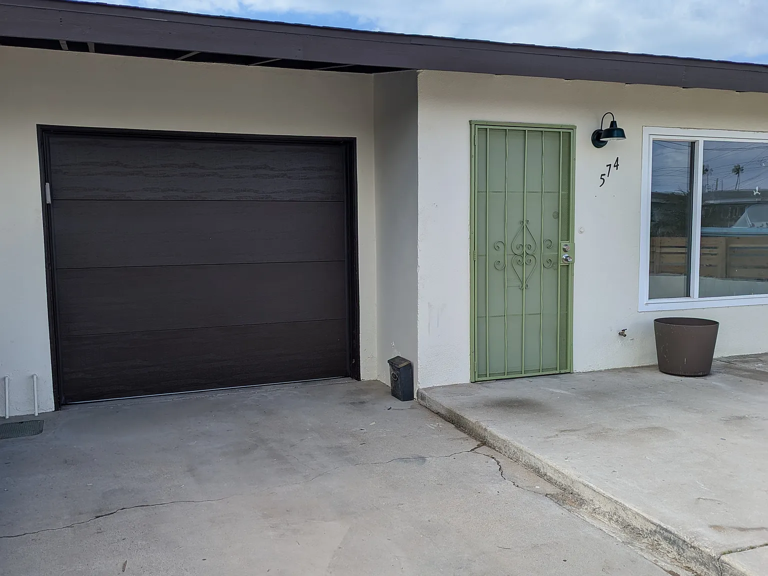 574 Madison Ave — Photo 2