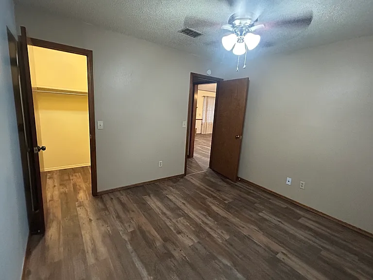 5712 Autumn Pl — Photo 12