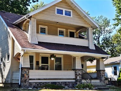 132 Crescent Dr, Akron, OH, 44301