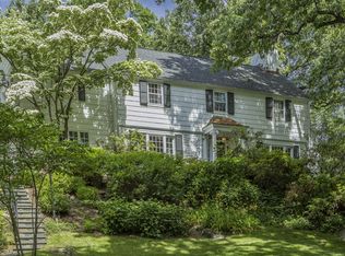 35 Warwick Rd, Yonkers, NY 10708