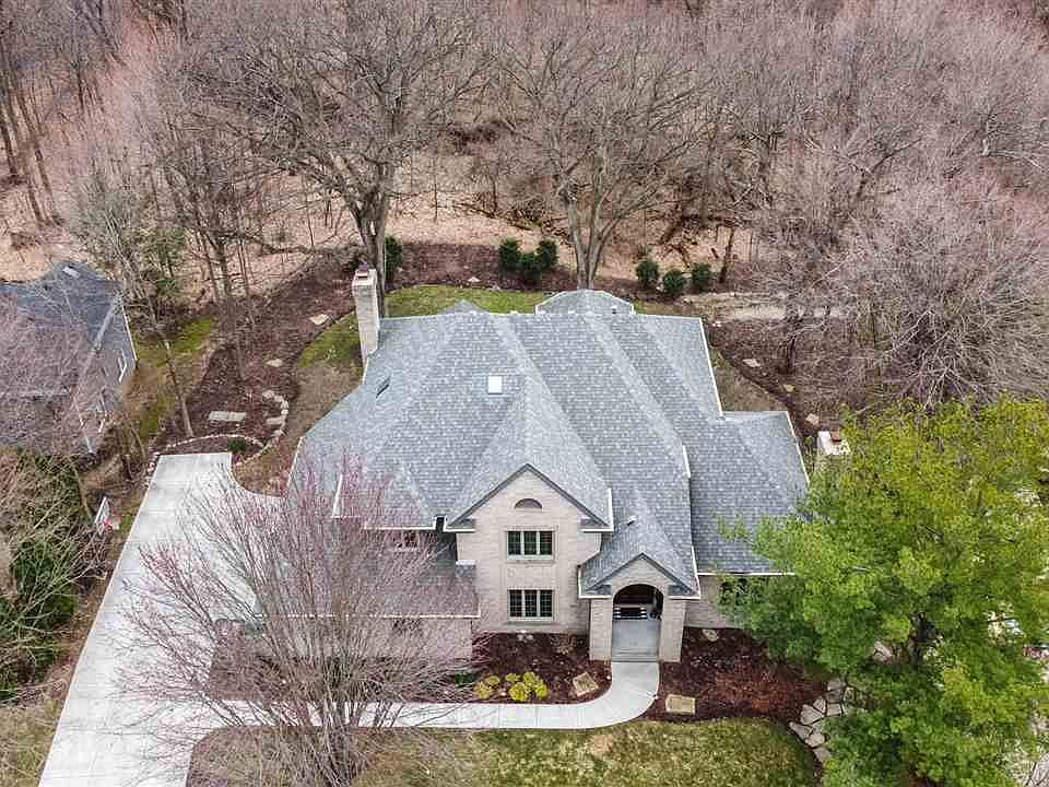 1st image of 5303 Parliament Pl