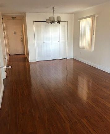 5th image of 1000 Michigan Ave APT 303