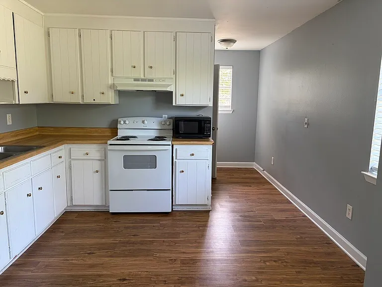 204 Brandywine Rd #B — Photo 6