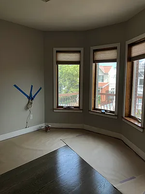 Rented by Leonidas Realty | media 21