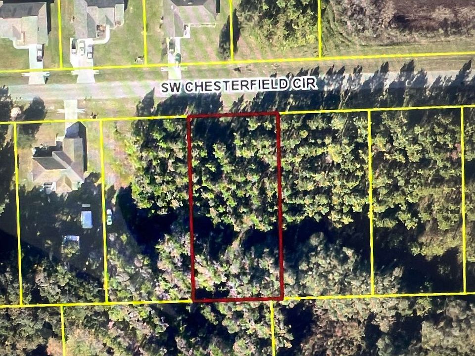 1st image of 563 SW Chesterfield Cir