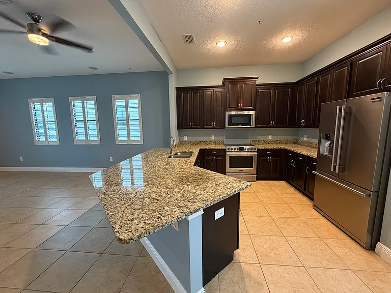 12952 Brandon Coates Dr — Photo 7