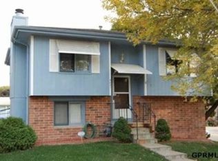 5021 S 48th St, Omaha, NE 68117