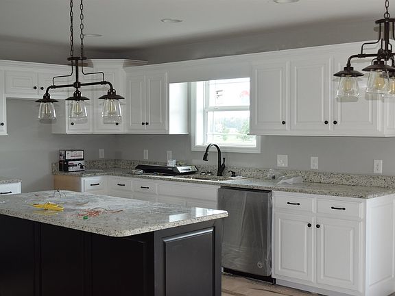 5th image of 292 Executive Ct Lot 98