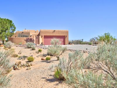 6037 Matamoros Rd NE, Rio Rancho, NM, 87144
