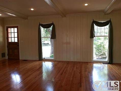 3rd image of 1241 S Leggett Dr
