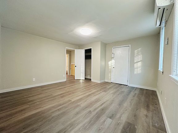 3rd image of 1820 Leland St APT A