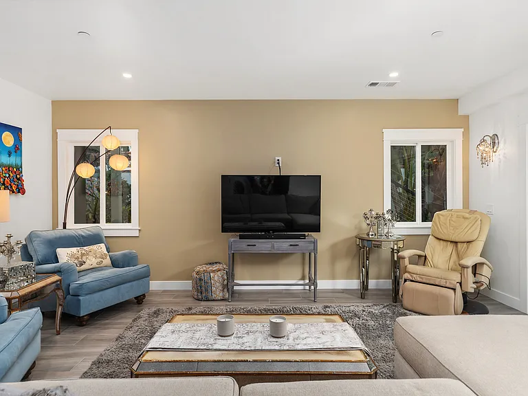 142 W Avenida Cadiz — Photo 17